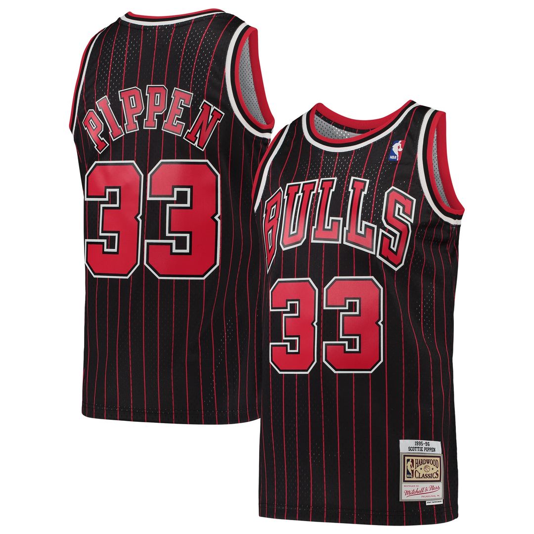 Scottie Pippen | Chicago Bulls | Hardwood Classics Swingman Jersey - Black