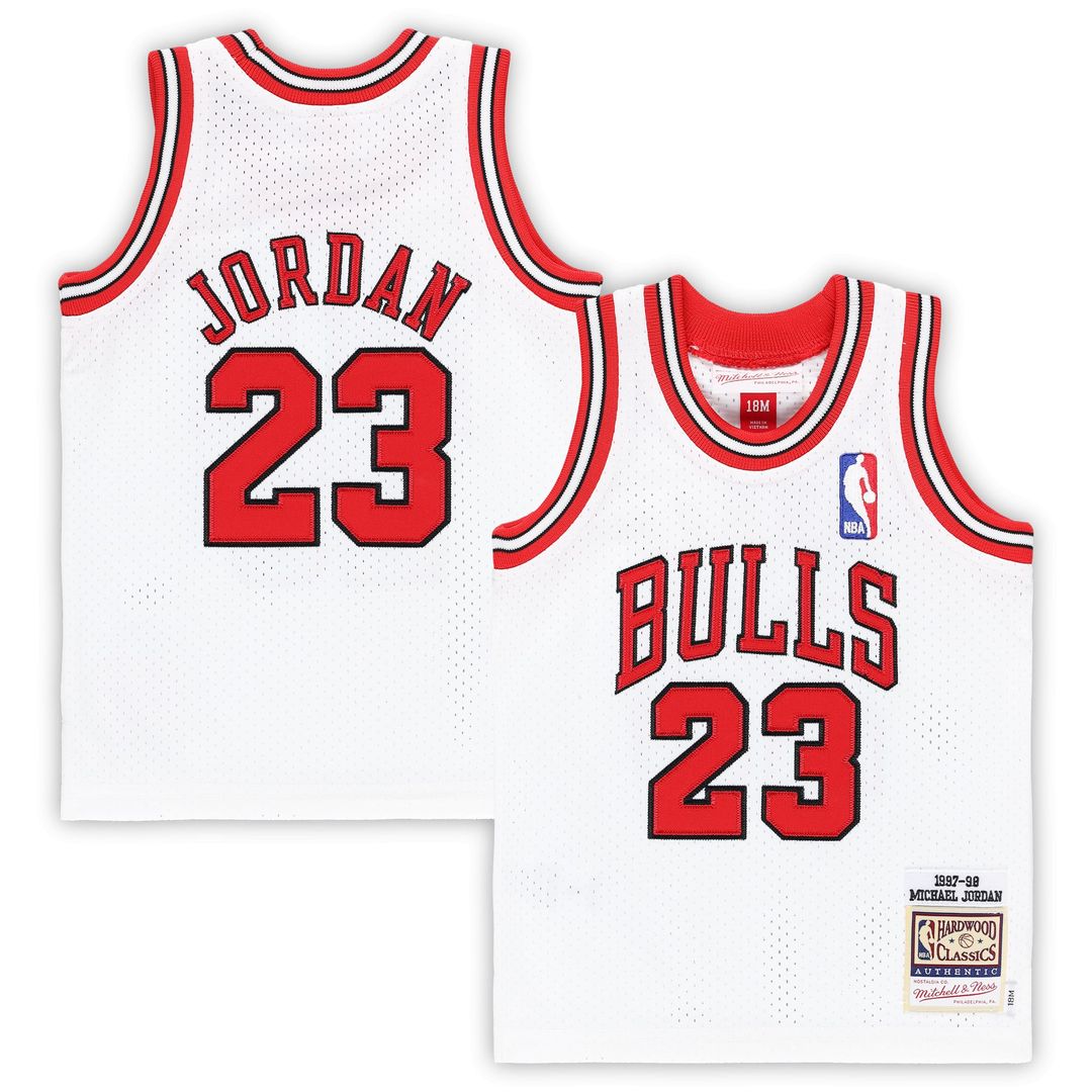 Michael Jordan | Chicago Bulls | Infant 1996/97 Hardwood Classics Jersey - Black