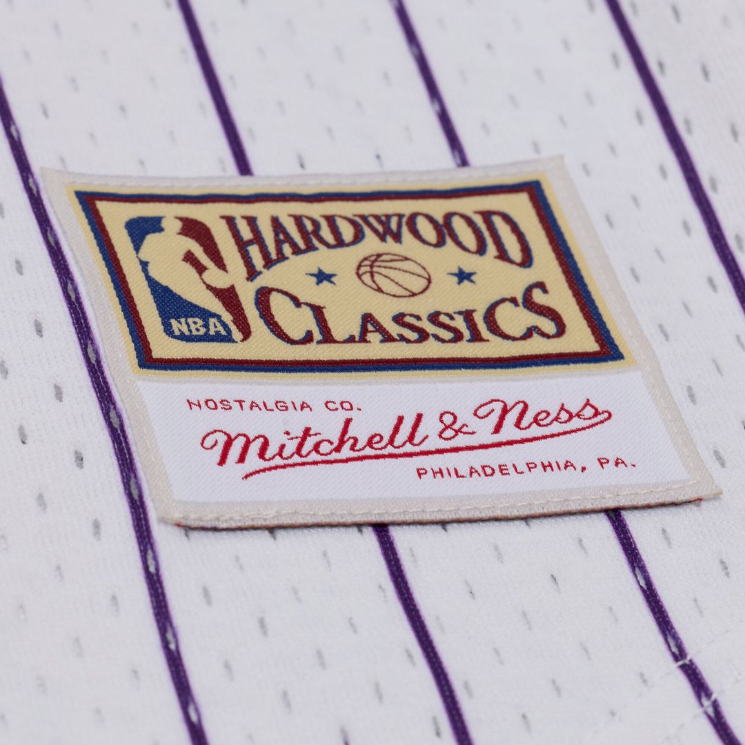 Los Angeles Lakers | Head Coach Pinstripe Mesh Full - Button Baseball Jersey - White