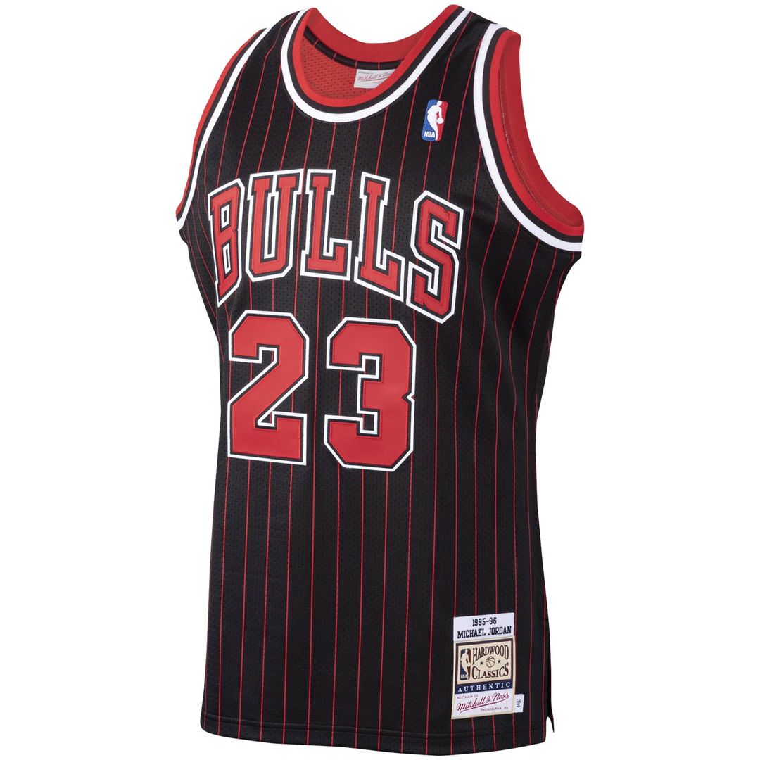 Michael Jordan | Chicago Bulls | 1995/96 Hardwood Classics Jersey - Black