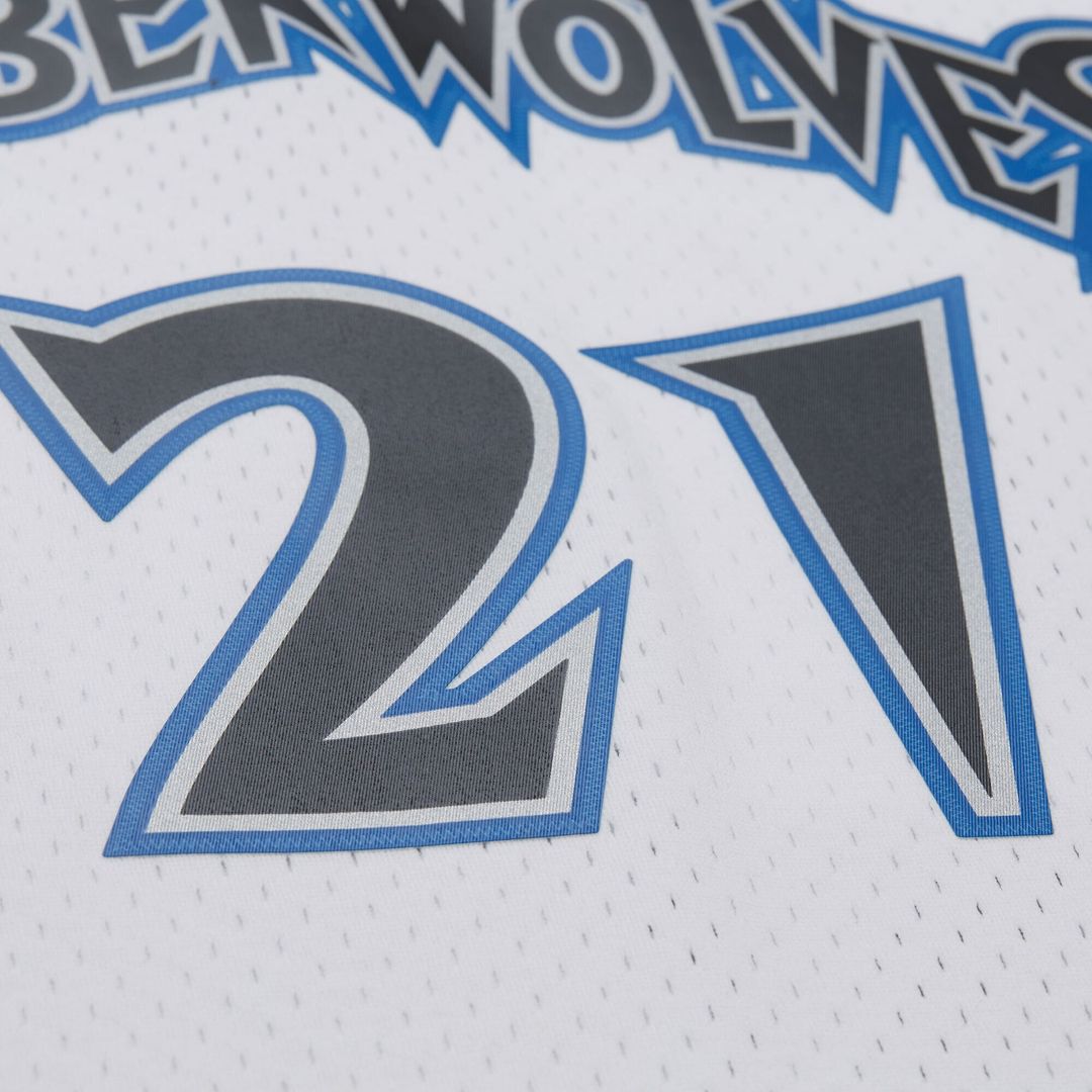 Kevin Garnett | Minnesota Timberwolves | Hardwood Classics Swingman Jersey - White