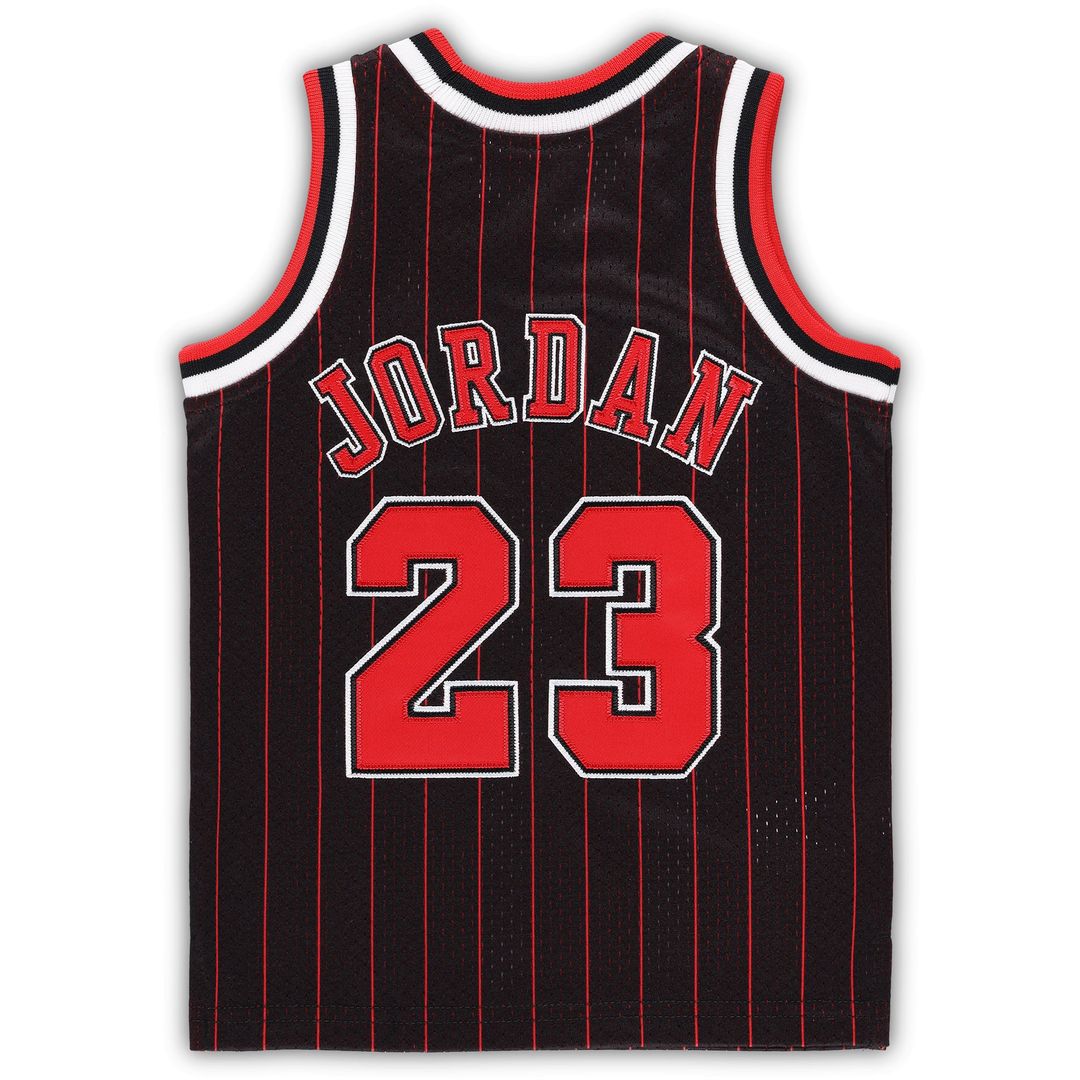 Michael Jordan | Chicago Bulls | Infant 1996/97 Hardwood Classics Jersey - Black