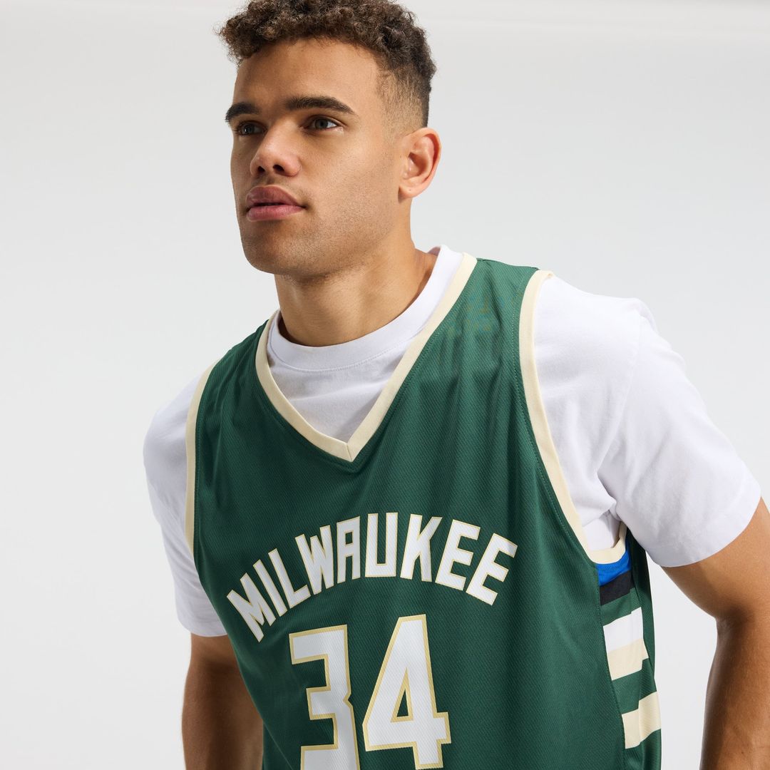 Giannis Antetokounmpo | Milwaukee Bucks | Fast Break Replica Player Jersey - Icon Edition - Hunter Green