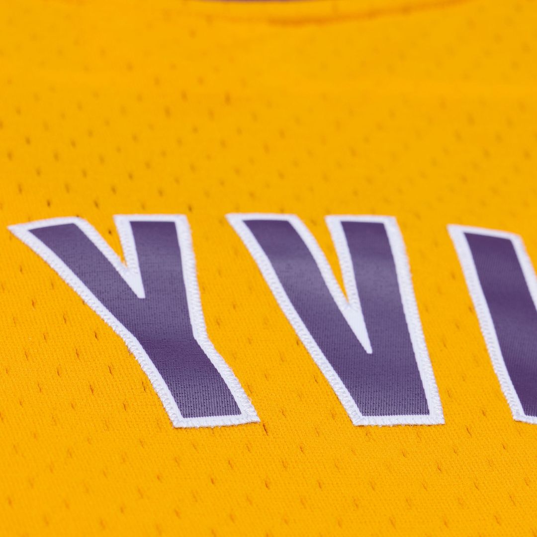 Los Angeles Lakers | Playboi Carti 1999 - 00 Swingman Jersey - Gold