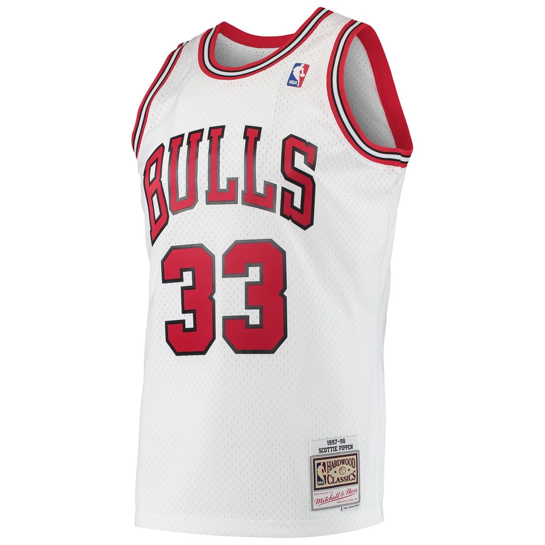 Scottie Pippen | Chicago Bulls | 1997/98 Hardwood Classics Swingman Jersey - Black