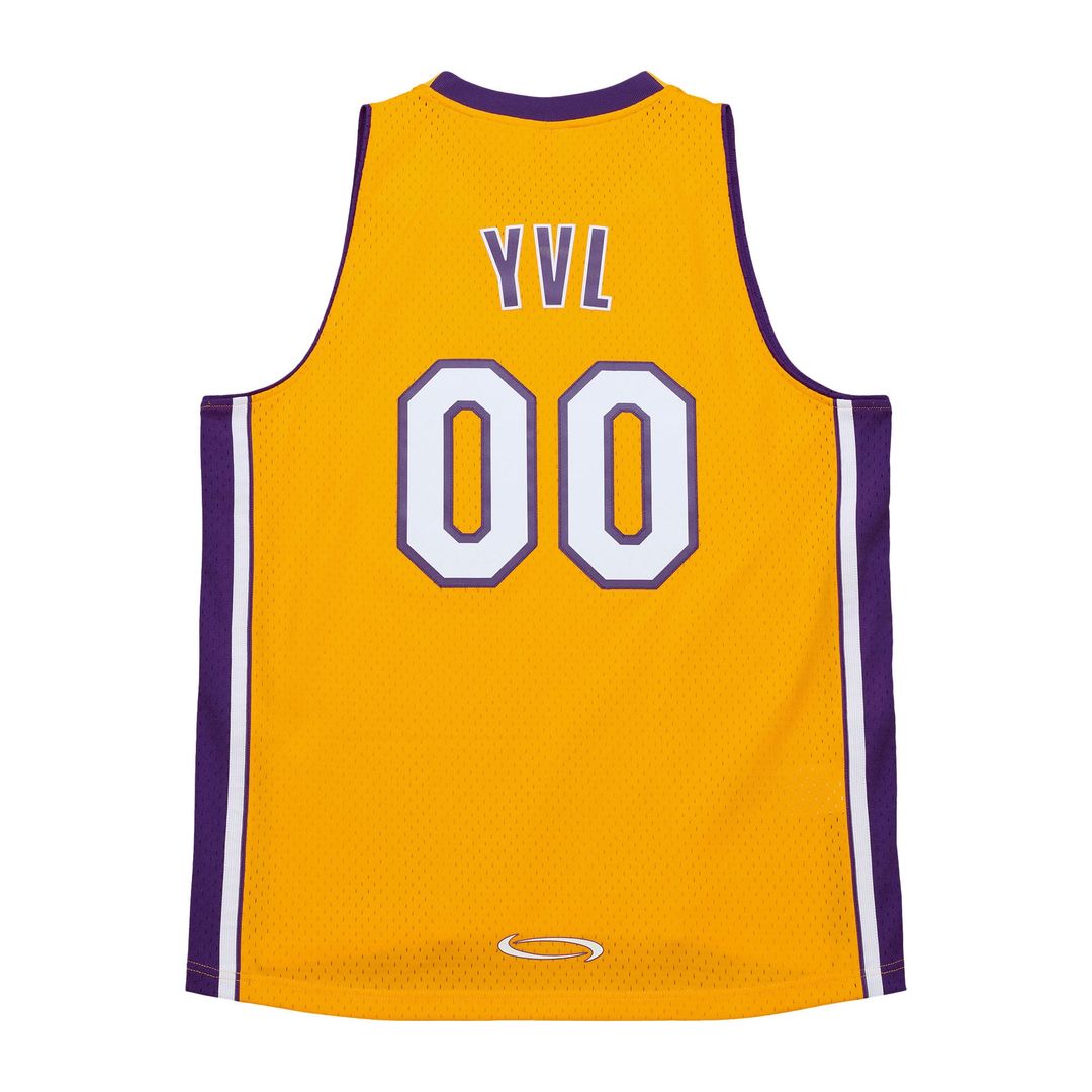 Los Angeles Lakers | Playboi Carti 1999 - 00 Swingman Jersey - Gold